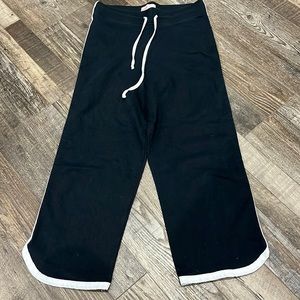 Soffe capris